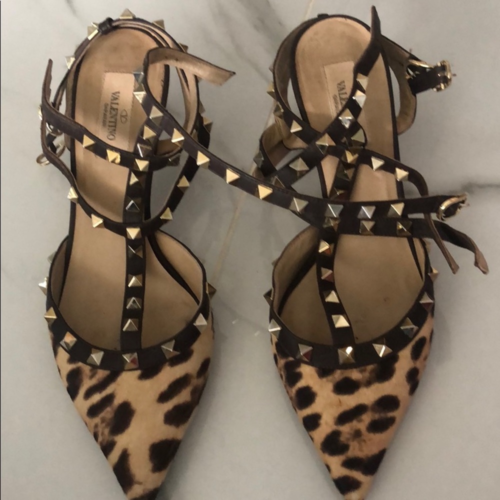 Animal print kitty heel